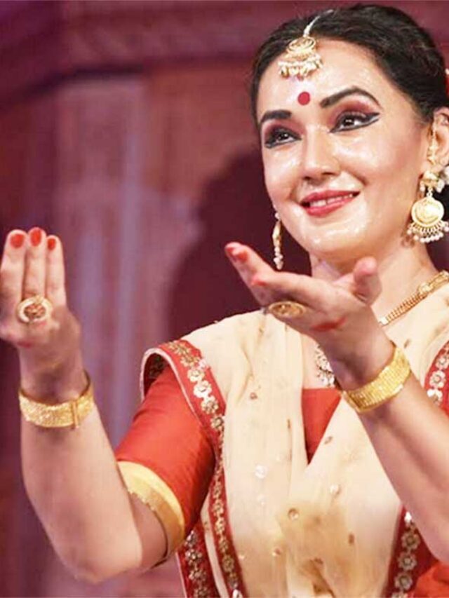 Kathak Dance presented by Divya Goswami in Virasat Dehradun