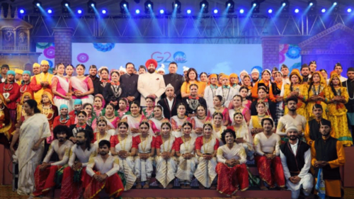 gala dinner front delegates various countries attending G-20 meeting, Gala dinner | जी-20 की बैठक में सम्मिलित होने आए विभिन्न देशों के डेलिगेट्स के समक्ष गाला डिनर के दौरान...